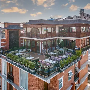 Hotel Timber House